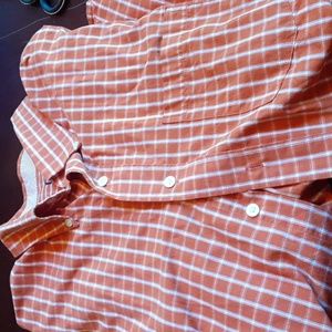 Izod long sleeve shirt